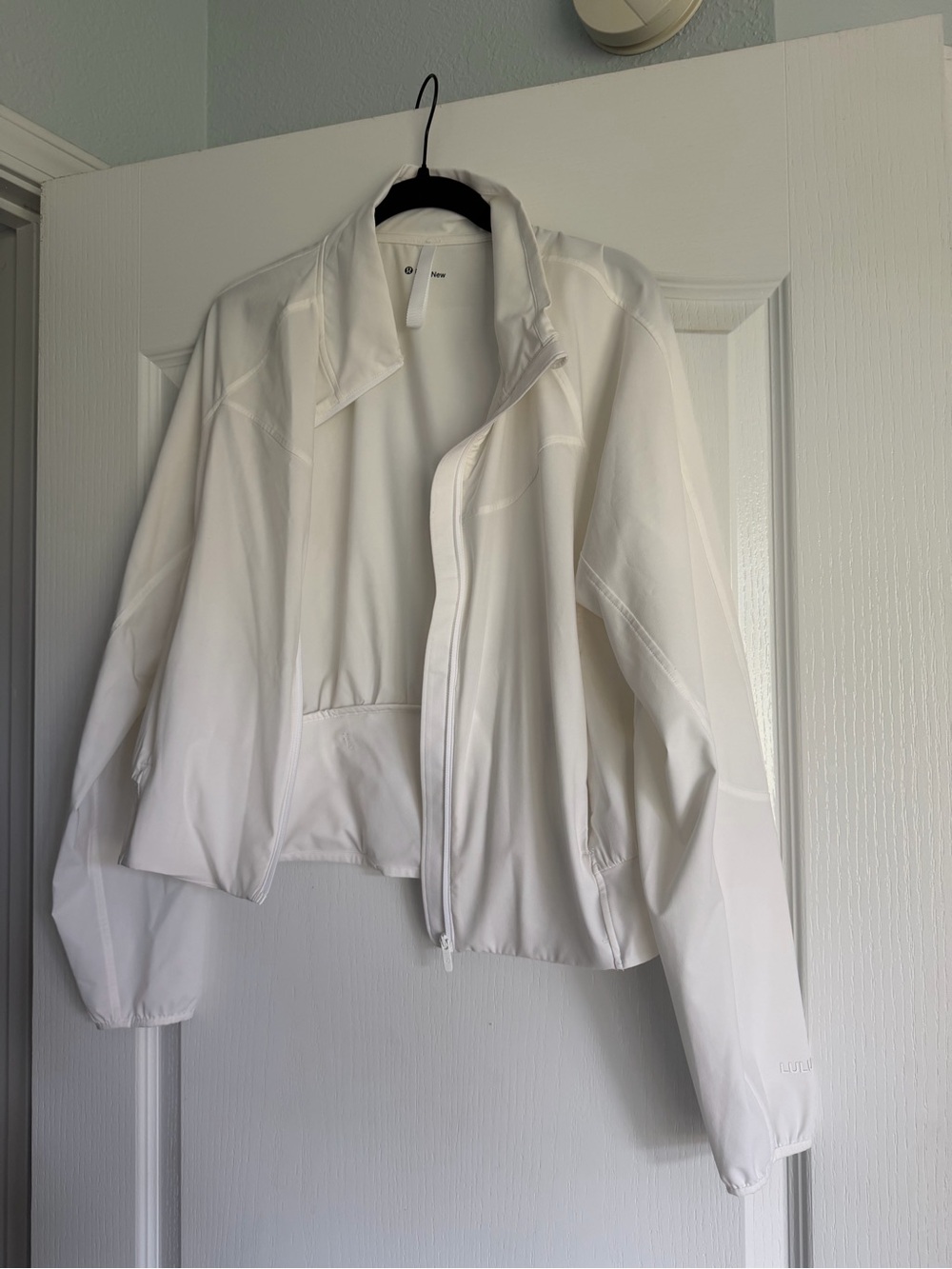 lululemon Water-Repellent Stretch Tennis Jacket lightweight wind breaker